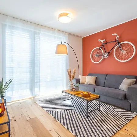Stylish - Free Parking, Cinema, By Gravity * Prague