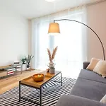 Stylish - Free Parking, Cinema, By Gravity Prague