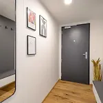 Stylish - Free Parking, Cinema, By Gravity