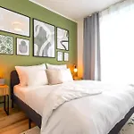 Stylish - Free Parking, Cinema, By Gravity * Prague